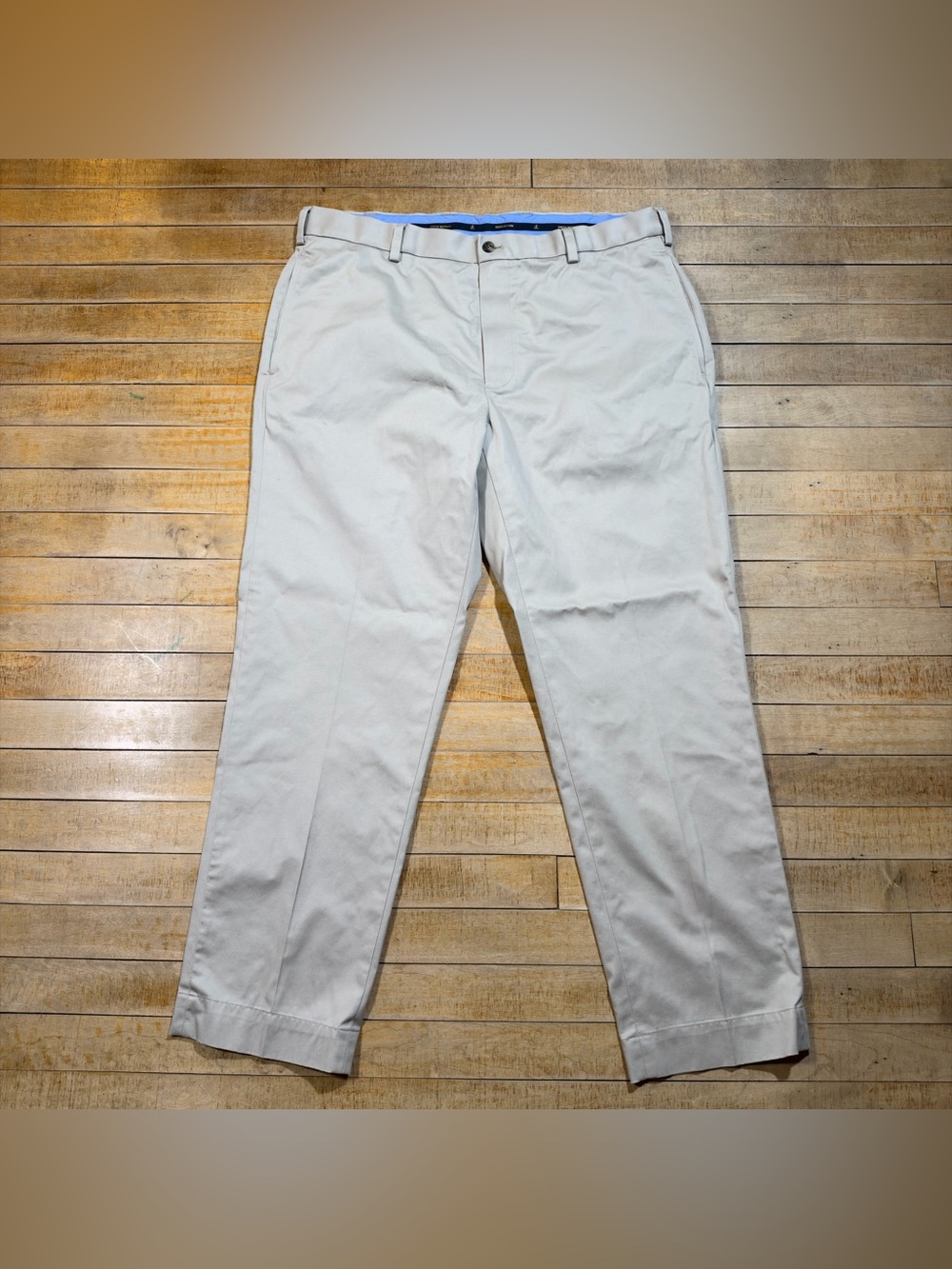 Brooks Brothers Light Weight Advantage Chino Stretch Fit Men’s 38x30 Biege